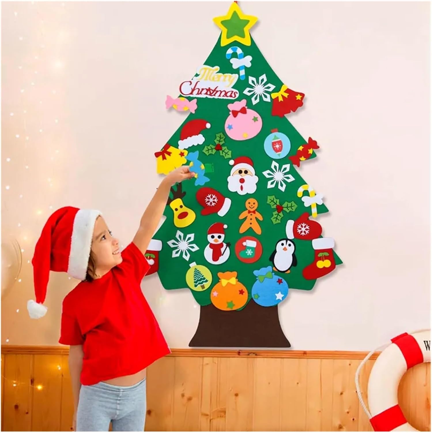 Brad de Craciun cu Ornamente Detasabile