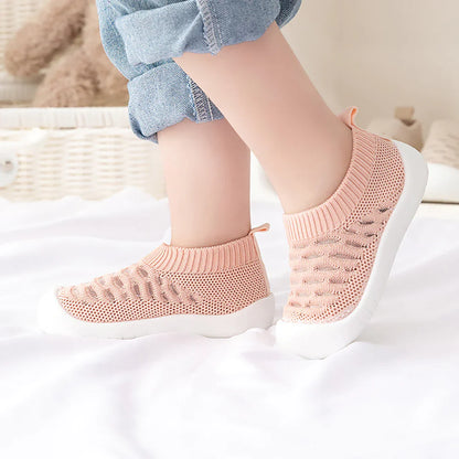 👣 Papucei cu talpa anti-alunecare