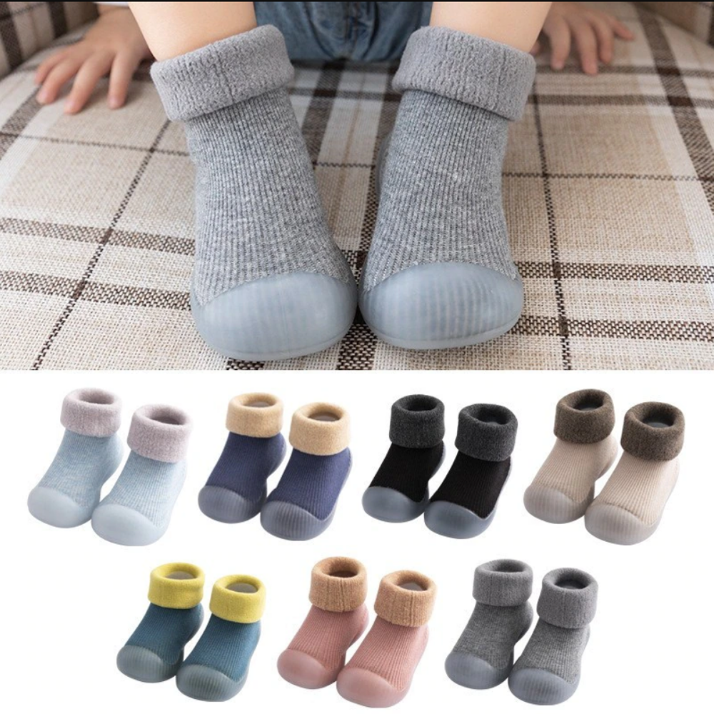 👣 Papucei cu talpa aderenta WarmBaby